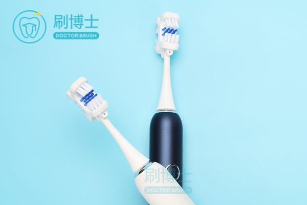 電動牙刷好還是普通牙刷對牙齒好？不同類型的牙刷使用方法