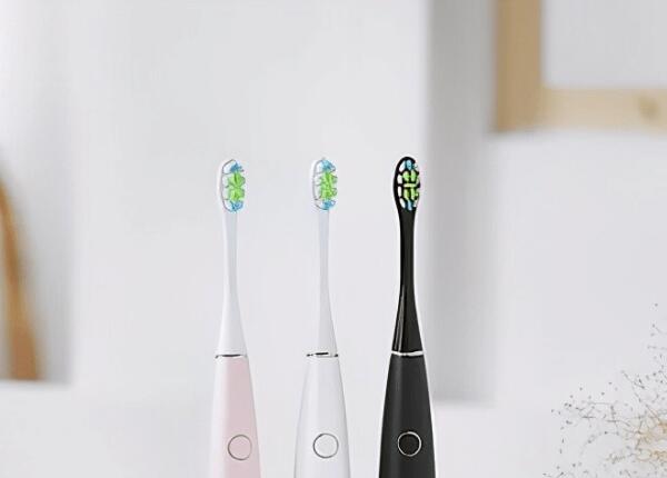 使用電動牙刷應該注意什么？科學使用電動牙刷，牢記這4要點