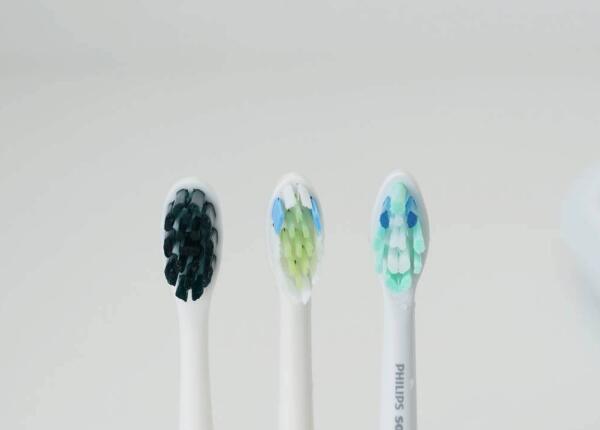 飛利浦電動牙刷頭真假辨別：飛利浦電動牙刷刷頭如何查真假？
