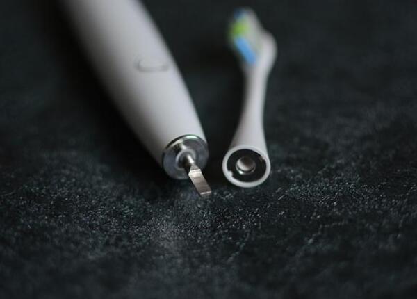 怎么樣使用小米電動牙刷？小米電動牙刷使用正確方法分享