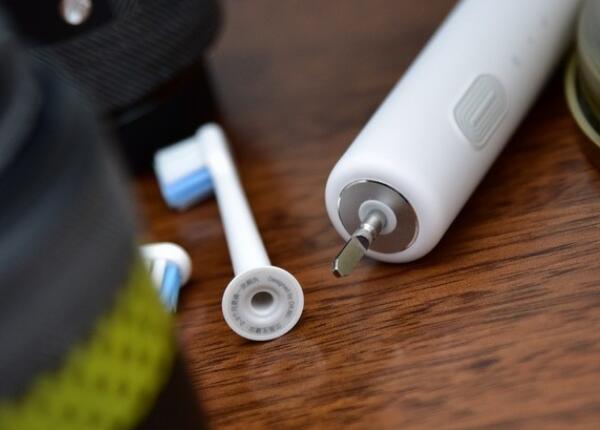 小米牙刷電動牙刷怎么使用？小米電動牙刷的使用指南