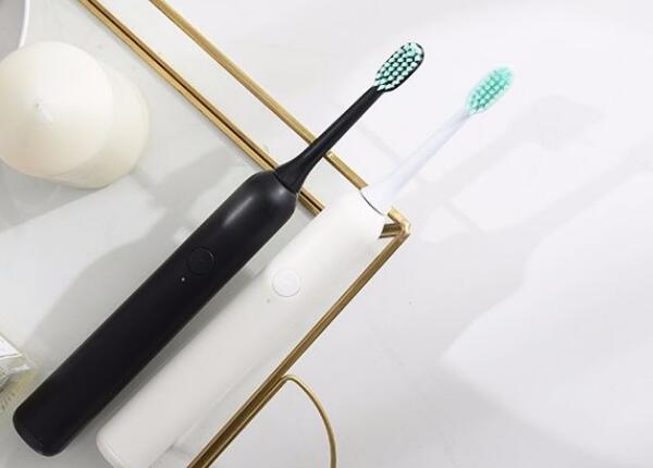 硅膠磁懸浮電動牙刷好用嗎？這款電動牙刷煥發你潔白笑容